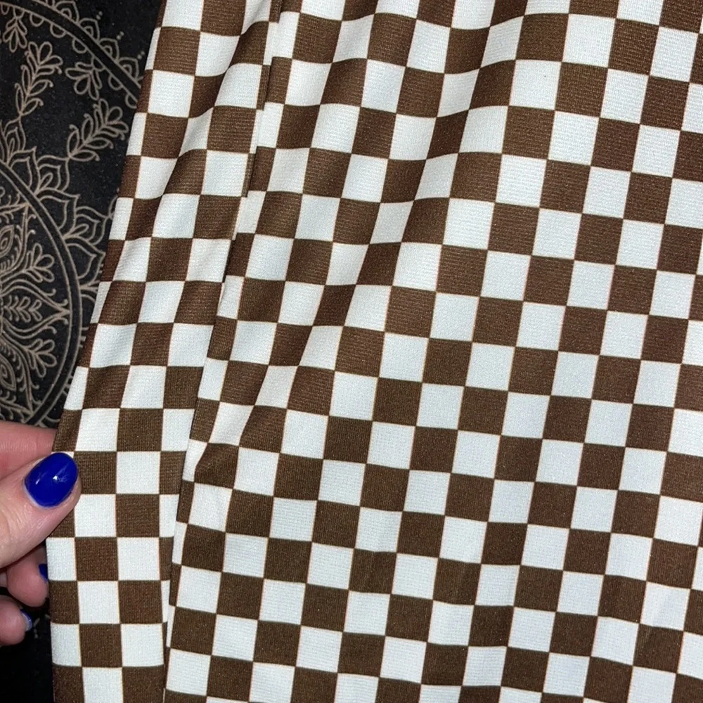 High-Rise Brown Checkerboard Wide-Leg Pants - Picture 2 of 5